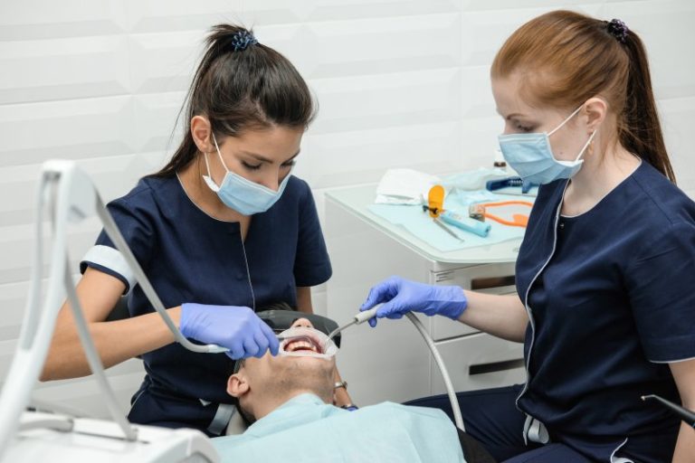 4 Reasons To Celebrate And Honor Dental Assistants 